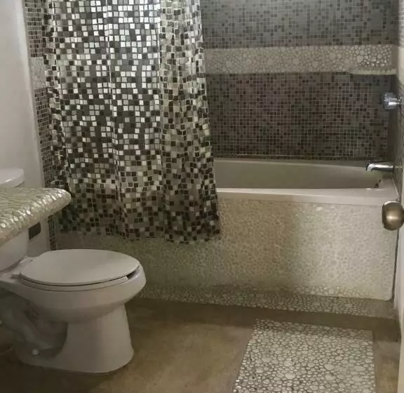 Hotelli Casa De Las Olas Surf & Beach Club