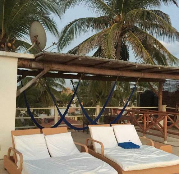 Hotel Casa De Las Olas Surf & Beach Club