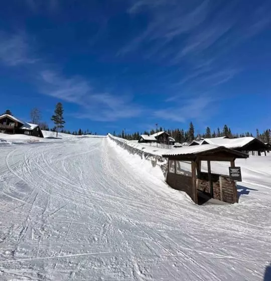 Koselig Hytte Ved Skiheis, Langrennspor, Akebakke Og Har 4 Soverom, 2 Bad, Badstue Og Fiber Bredbånd