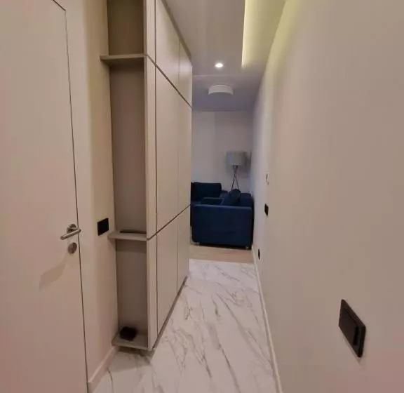 Modern Best Located One Bed Flat Max 3 Person Included Kids No Bicycle Space