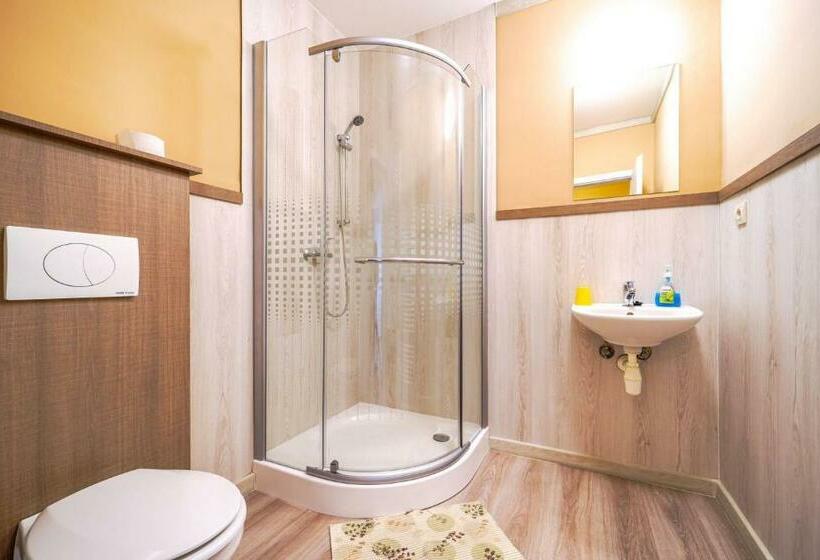 ペンション Apartmány Karmon Park