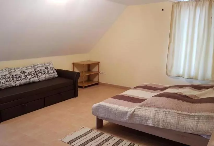 Majatalo Főczény Pince és Vendégház