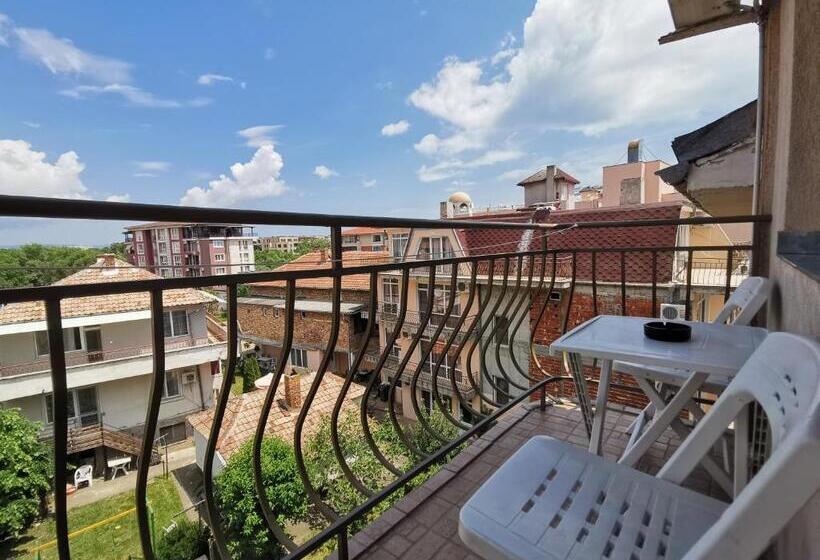 پانسیون Guest House Georgieva Ravda