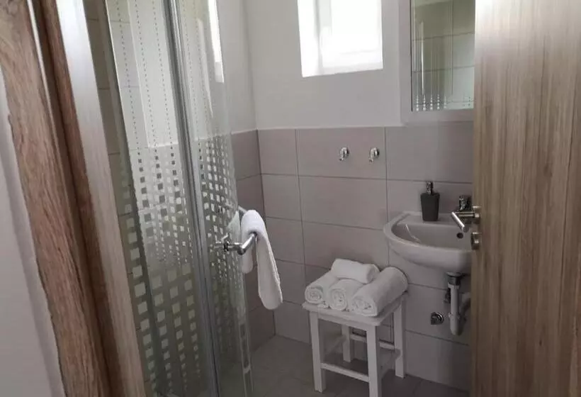 Majatalo Rozé Vendégház