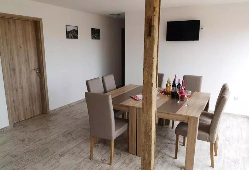 Majatalo Rozé Vendégház