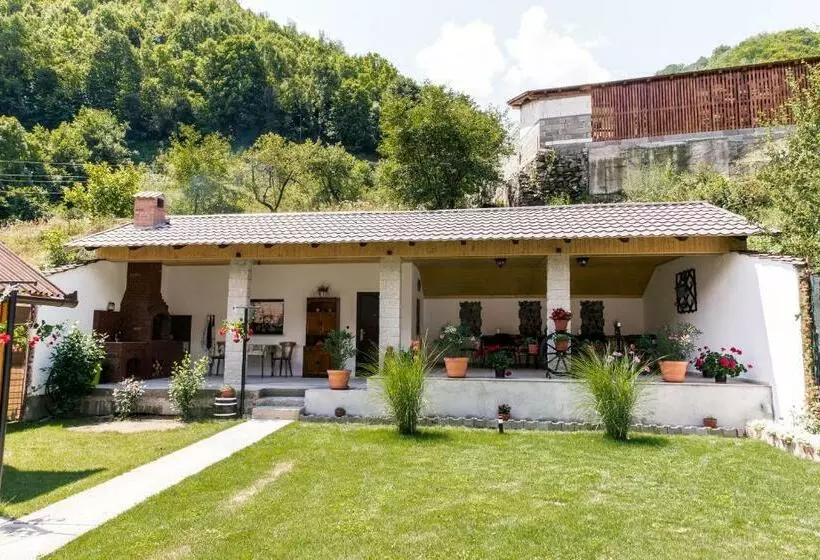 Majatalo Vila Rodica Transalpina