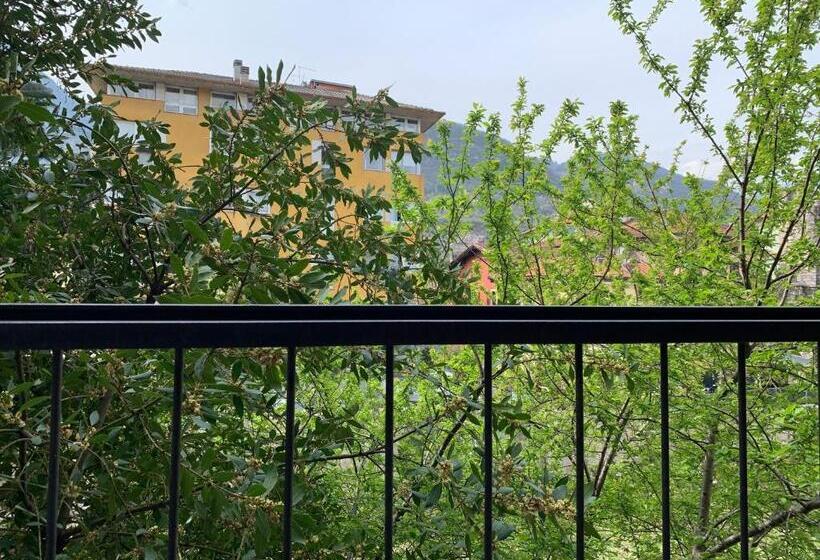 مبيت وإفطار Casa Rosmini Rooms, Dolomia Best Home