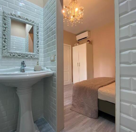 مبيت وإفطار Casa Rosmini Rooms, Dolomia Best Home