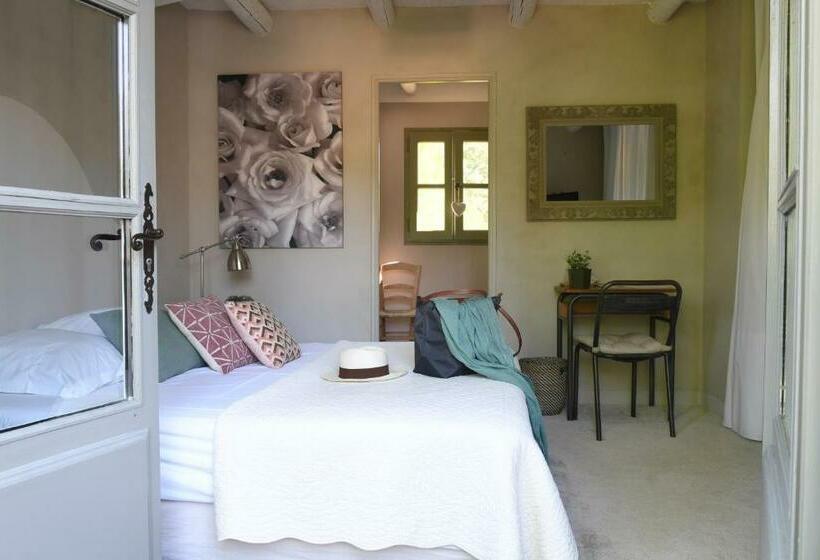 Bed and Breakfast La Maison De Bécaras