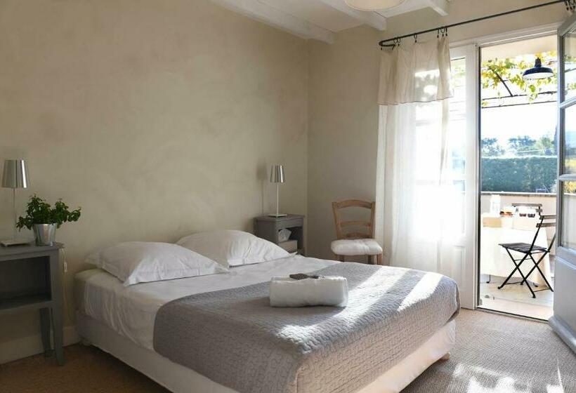 Bed and Breakfast La Maison De Bécaras