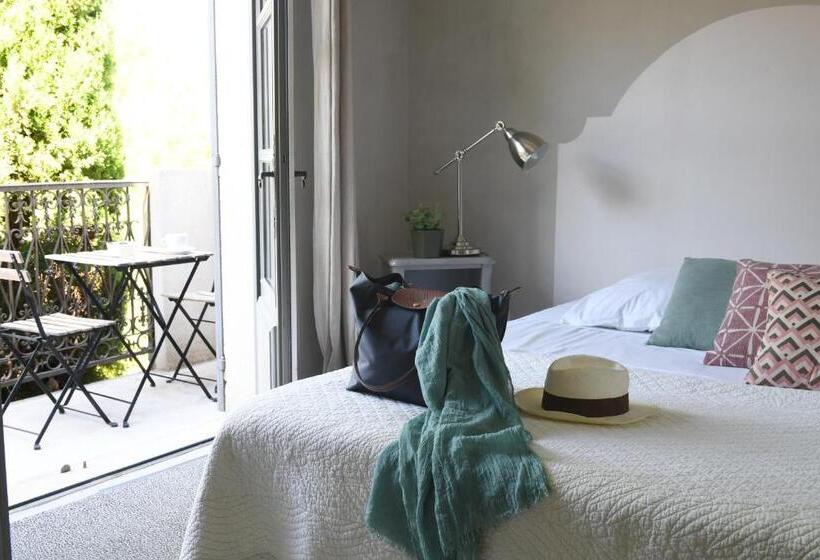 Bed and Breakfast La Maison De Bécaras