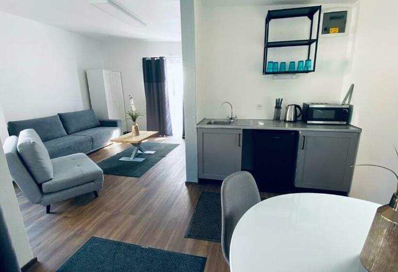 住宿加早餐  Tiszavirág Panzió és üdülőközpont