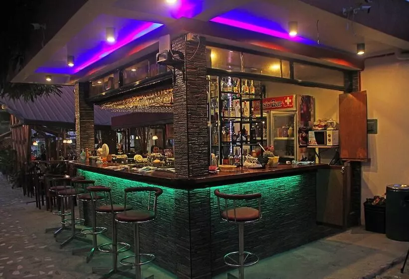 ホテル Oasis Port Barton