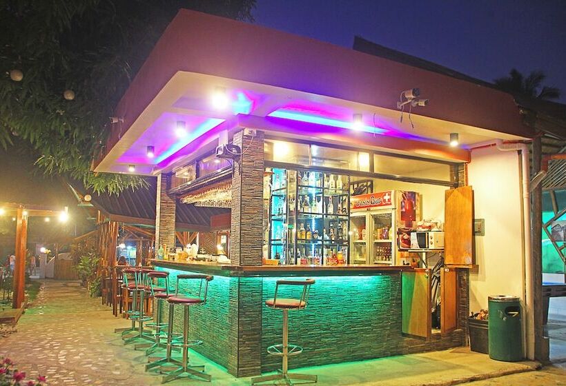 ホテル Oasis Port Barton