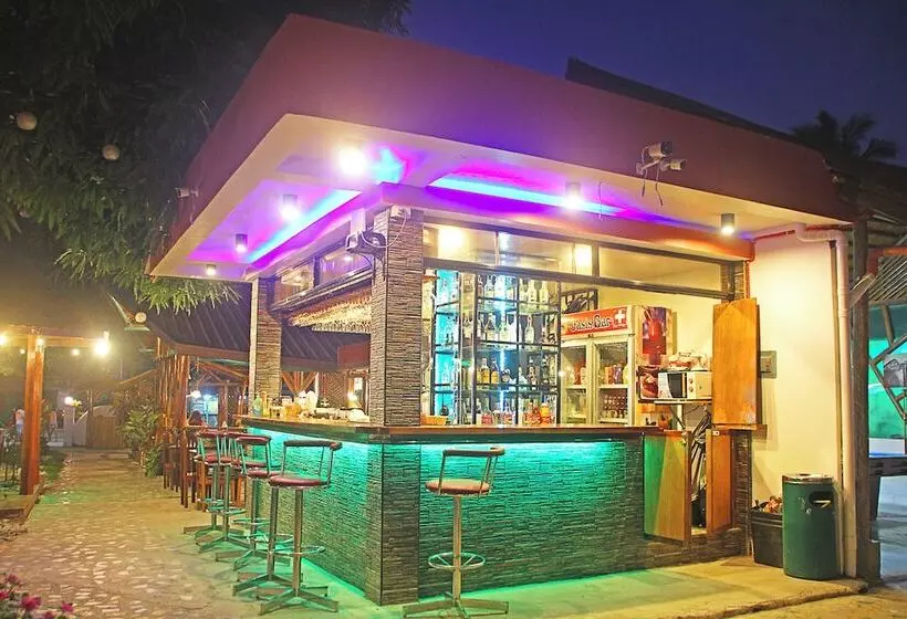 ホテル Oasis Port Barton