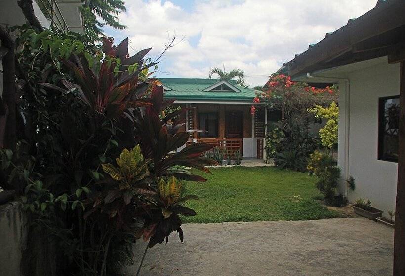 ホテル Oasis Port Barton