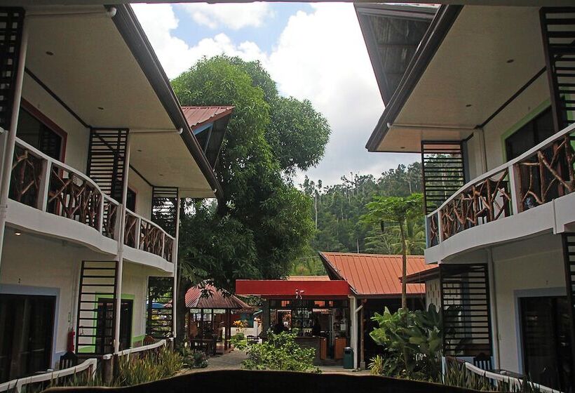 ホテル Oasis Port Barton