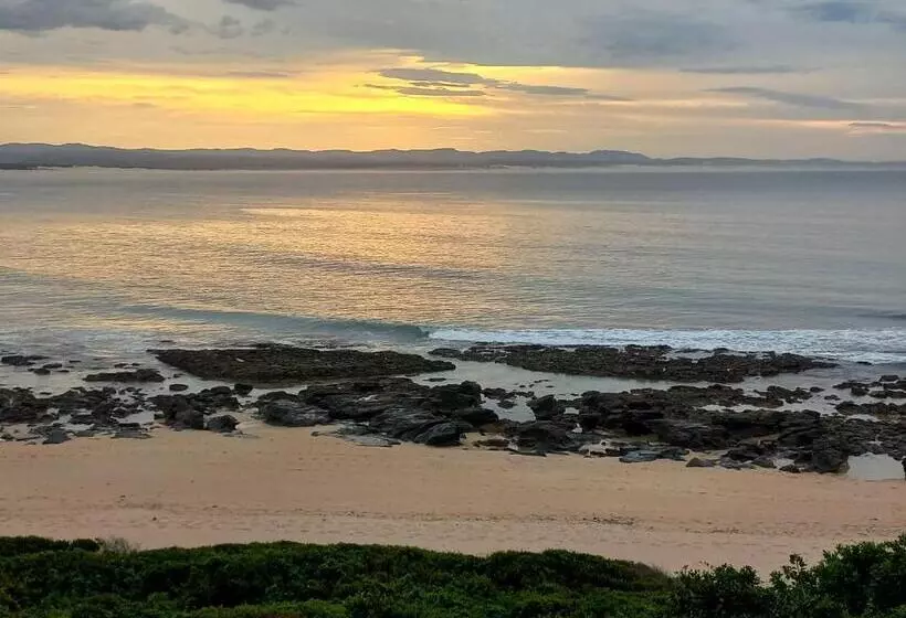 Lazy Days Apartments   Jeffreys Bay