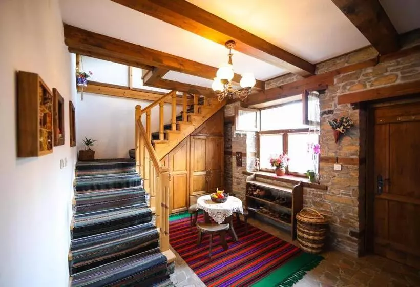 Majatalo тодорината къща