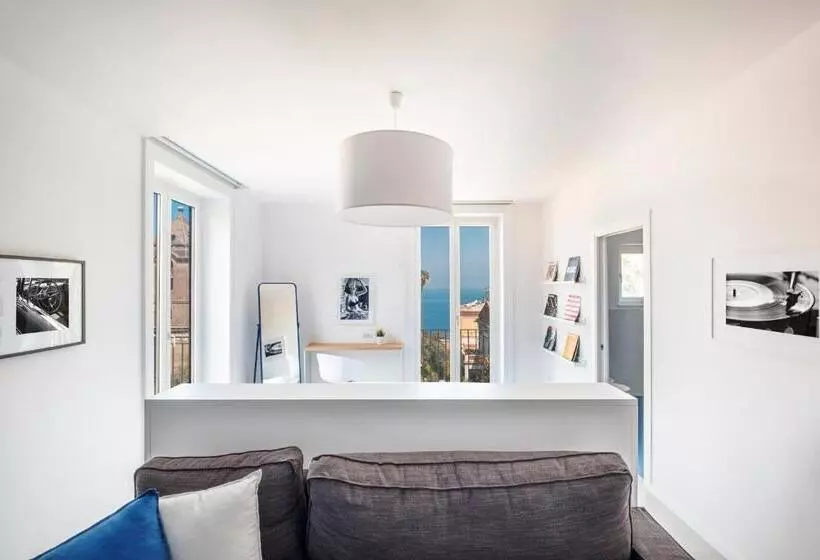 Majatalo Ae Home|studio