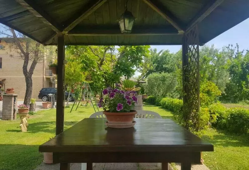 Majatalo Camere Carloni