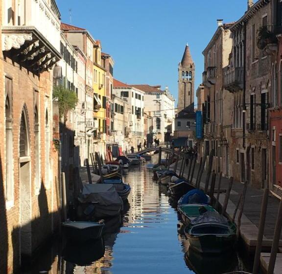 پانسیون Carbonaia Venezia