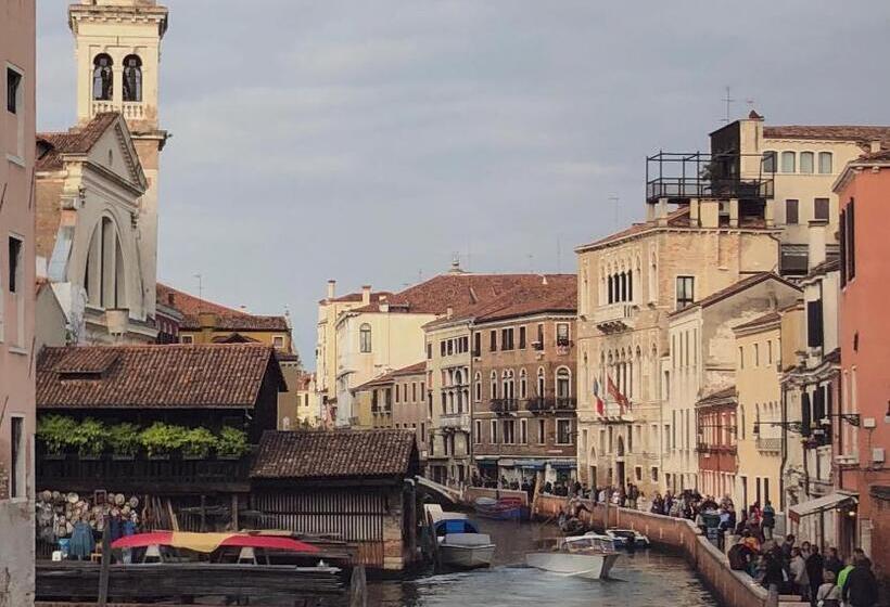 پانسیون Carbonaia Venezia