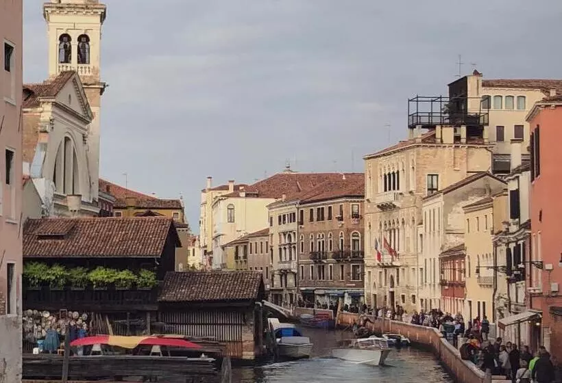 پانسیون Carbonaia Venezia
