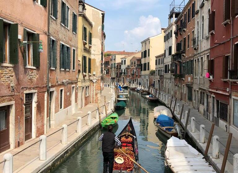 پانسیون Carbonaia Venezia