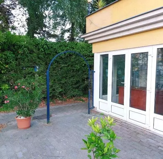 ペンション Széplak Apartman