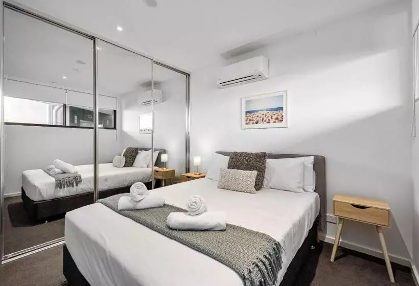 Wattle Beachside Apartment
