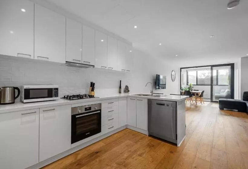 Wattle Beachside Apartment