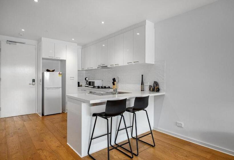 Wattle Beachside Apartment