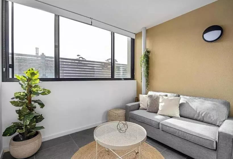 Wattle Beachside Apartment