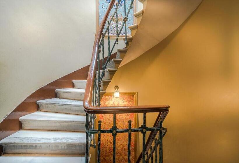 簡易ホテル Yeni