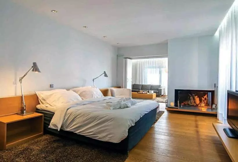 Hôtel Elafivolia Arachova Suites