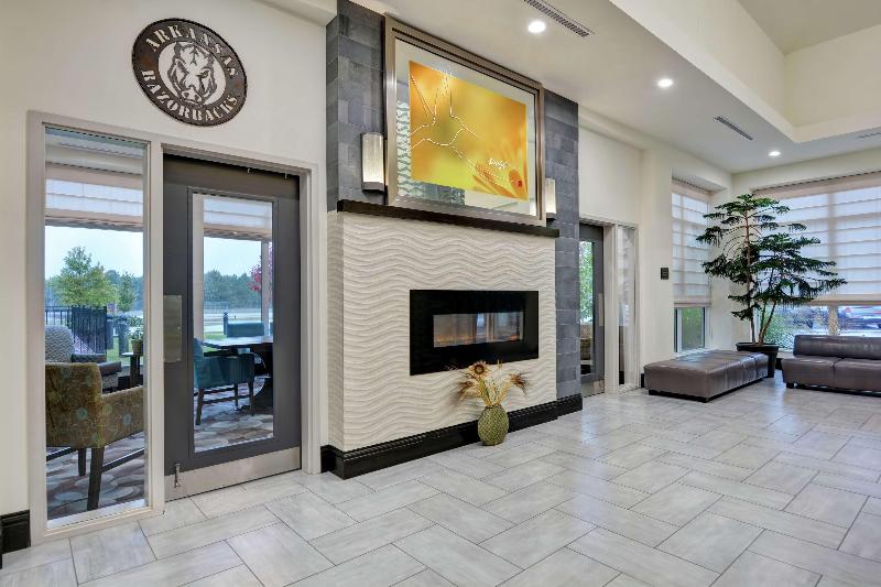 בית מלון כפרי Hilton Garden Inn Fayettevile