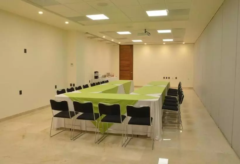 호텔 Holiday Inn Express Puerto Vallarta, An Ihg