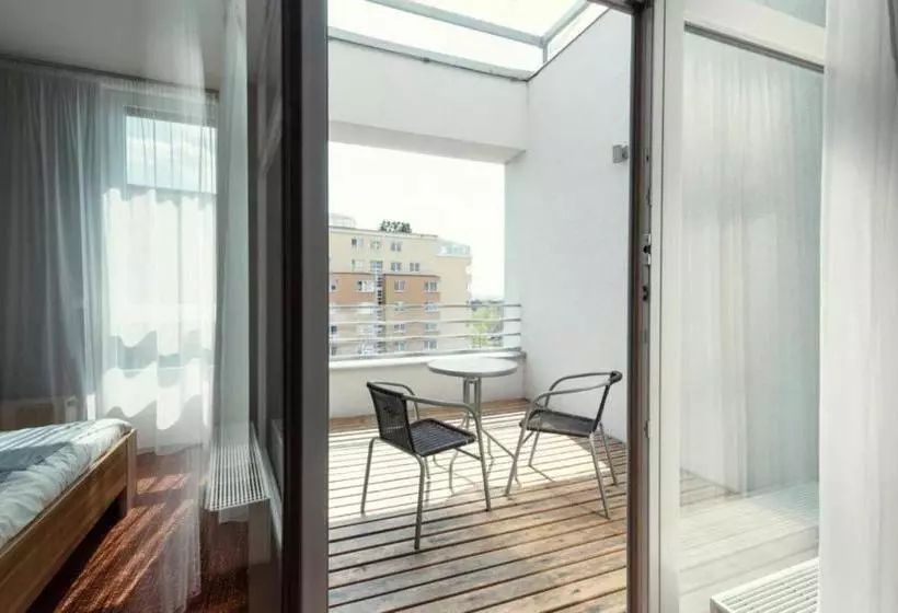 هتل Wellness  Orion