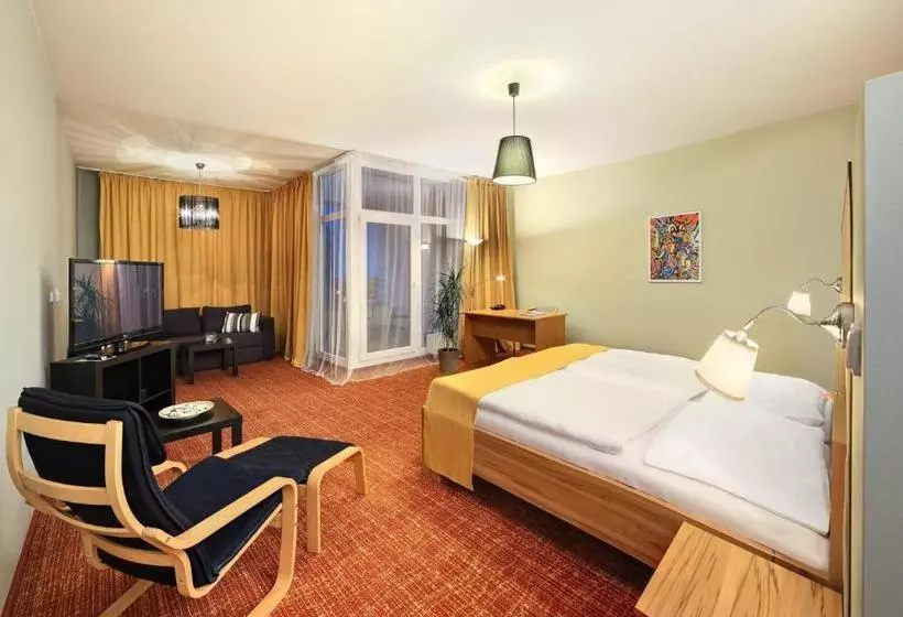 هتل Wellness  Orion