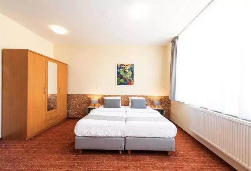 هتل Wellness  Orion