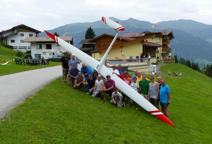 Общежитие Gasthof Tannen Alm
