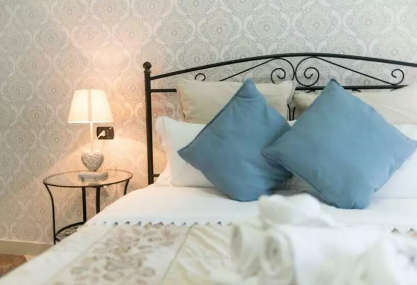 ベッドアンドブレックファースト Camera Ardea