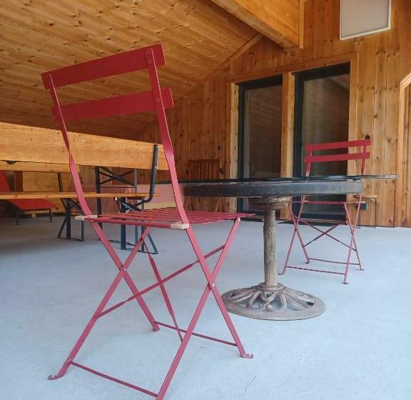 Bed and Breakfast Chalet Les Cols   Chambres Avec Terrasse & Jardin   Proche De La Nouvelle Gare