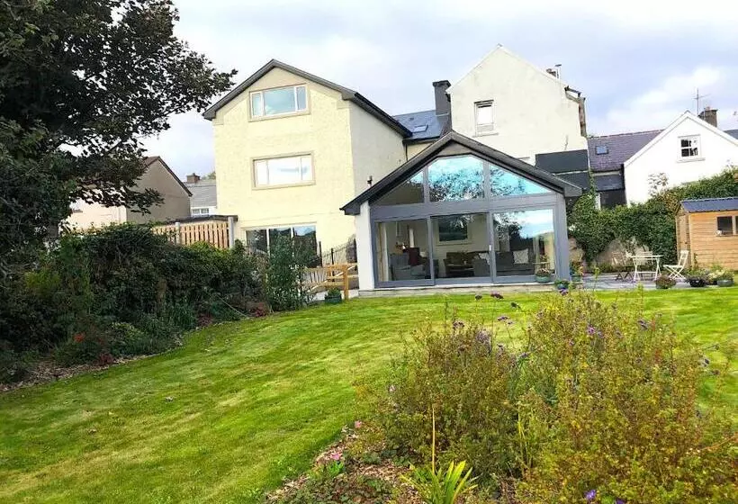 ベッドアンドブレックファースト Dingle Garden Townhouse