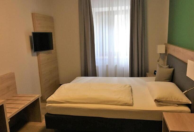 Eberl Hotel Pension München Feldmoching