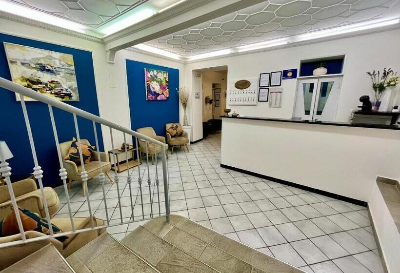 هتل Alla Fontanella