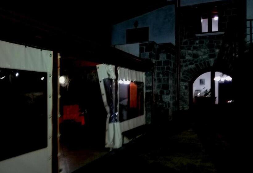 בית מלון כפרי Borgo Degli Amici