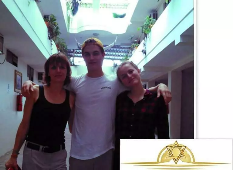 ホテル Israel   Lago Agrio