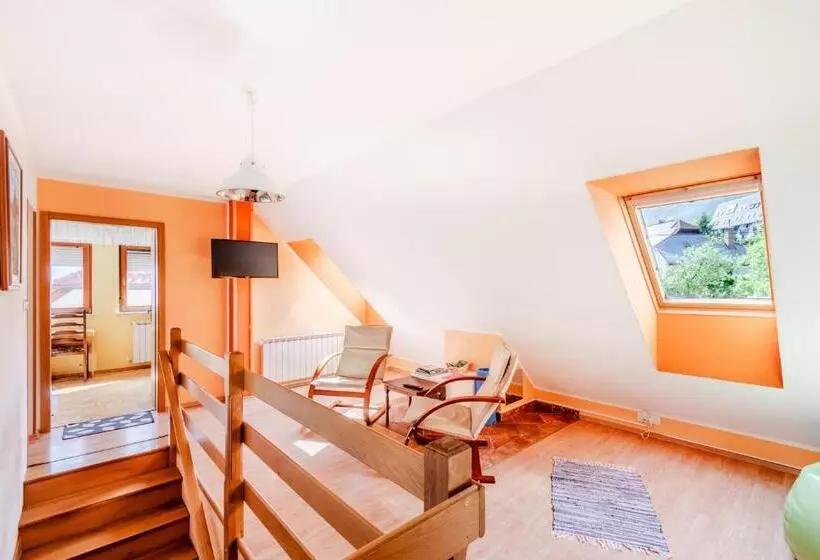 پانسیون Apartment & Rooms Bruna Vučič